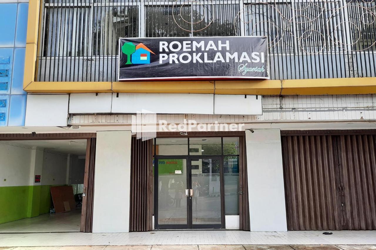 Roemah Proklamasi Syariah Mitra Reddoorz Padang  Exterior foto