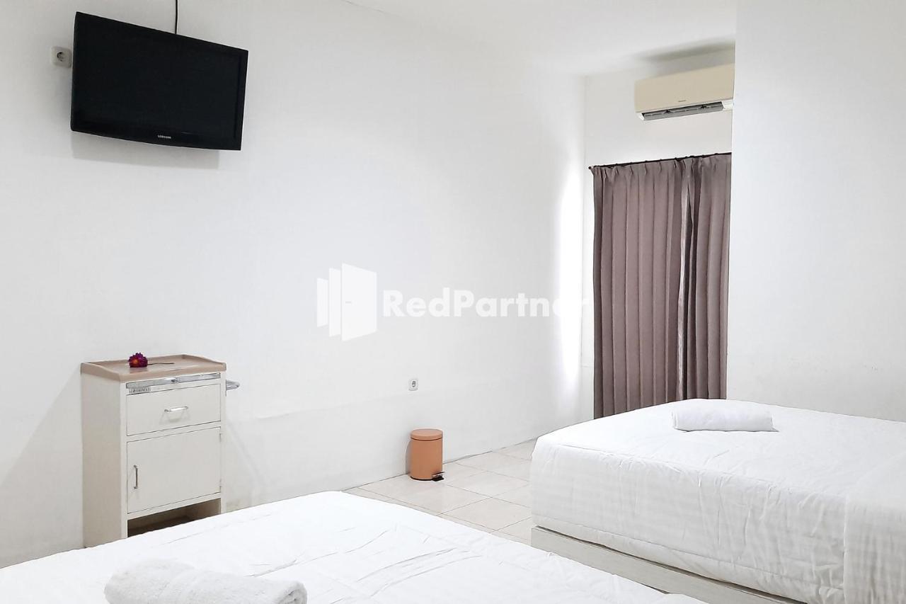 Roemah Proklamasi Syariah Mitra Reddoorz Padang  Exterior foto